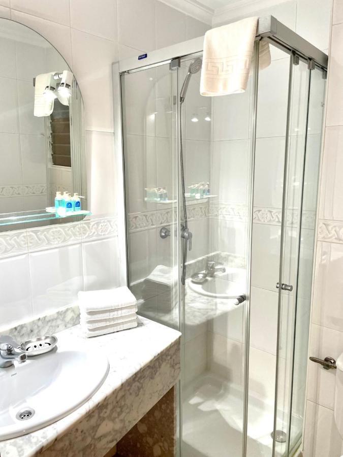 Apartamentos Ulia Benidorm Dış mekan fotoğraf